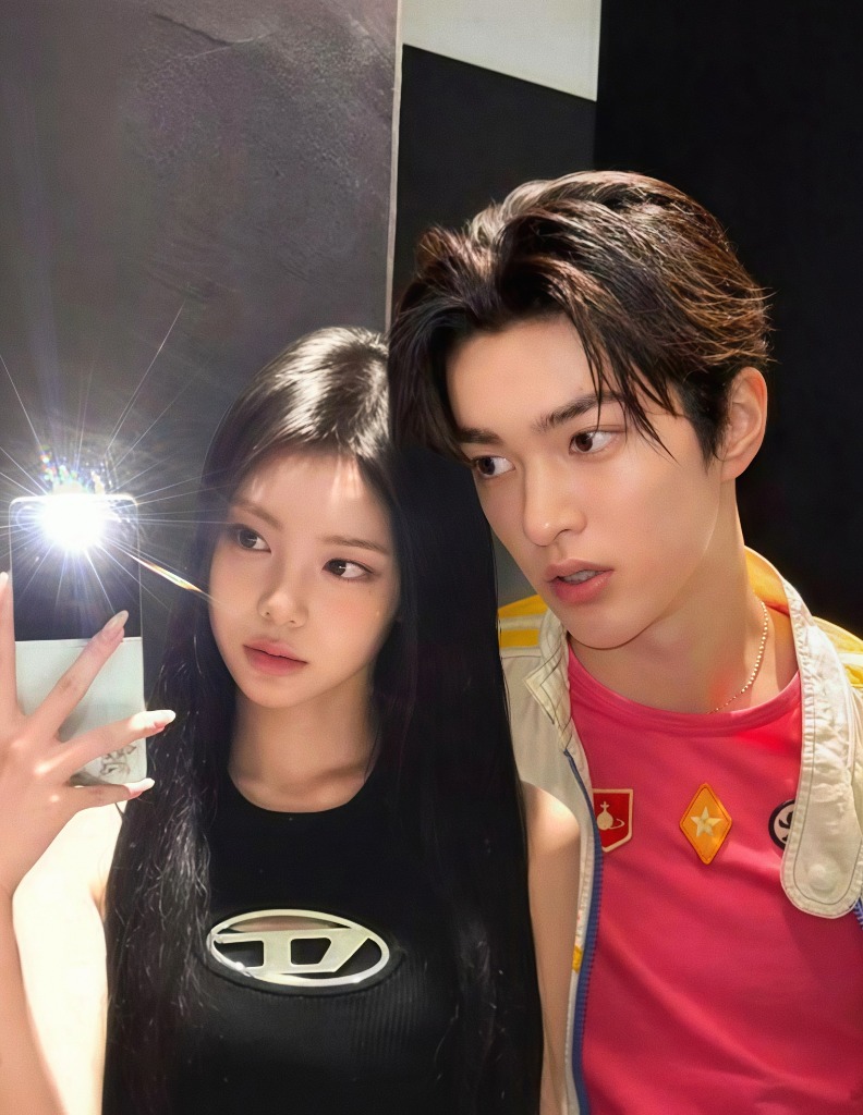 Jacob and Serena taking a mirror selfie